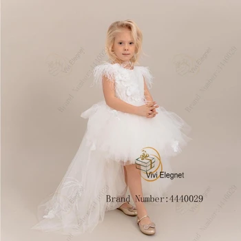 Белые объемные многоярусные платья в цветочек для девочек со шлейфом из перьев длиной до колен, без рукавов, свадебные платья для вечеринок