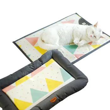 Зимой можно добавить дышащий коврик для питомника кошек/собак из ледяного шелка, плюшевое одеяло