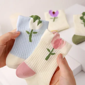 Новые модные весенне-летние носки, Женские высококачественные дышащие носки из чесаного хлопка с сеткой, корейский Японский носок в стиле Харадзюку с 3D цветком